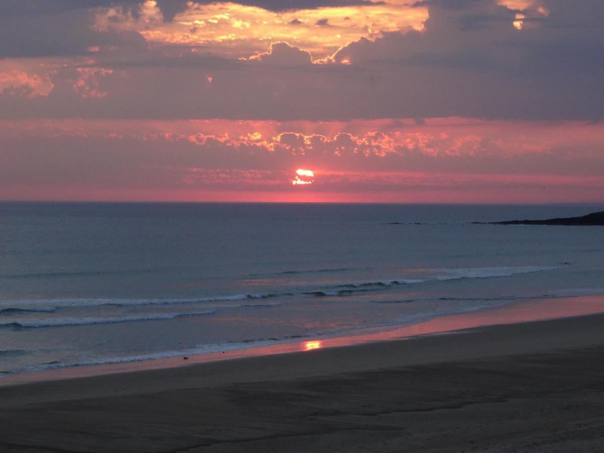 Gite "Rose Des Sables" - 800M De La Plage De Surtainville, Proche Commerces - Piscine En Juillet Et Aout Rum bild