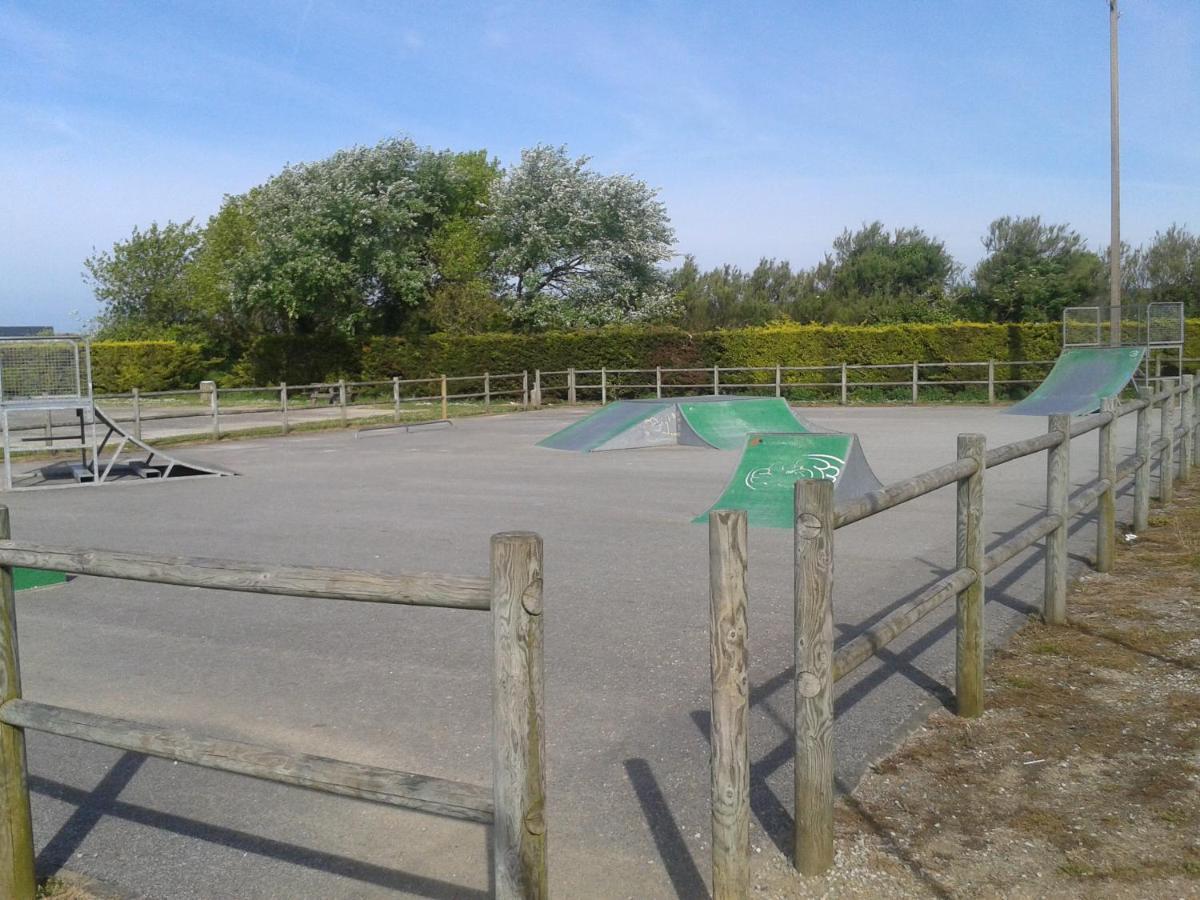 Gite "Rose Des Sables" - 800M De La Plage De Surtainville, Proche Commerces - Piscine En Juillet Et Aout Rum bild
