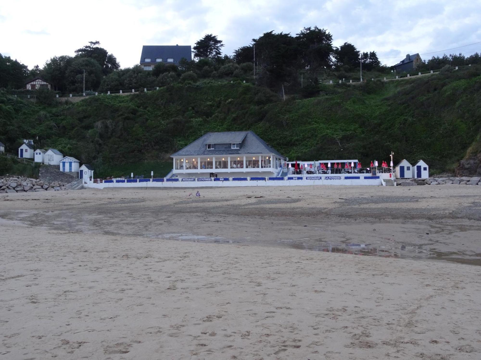 Gite "Rose Des Sables" - 800M De La Plage De Surtainville, Proche Commerces - Piscine En Juillet Et Aout Exteriör bild